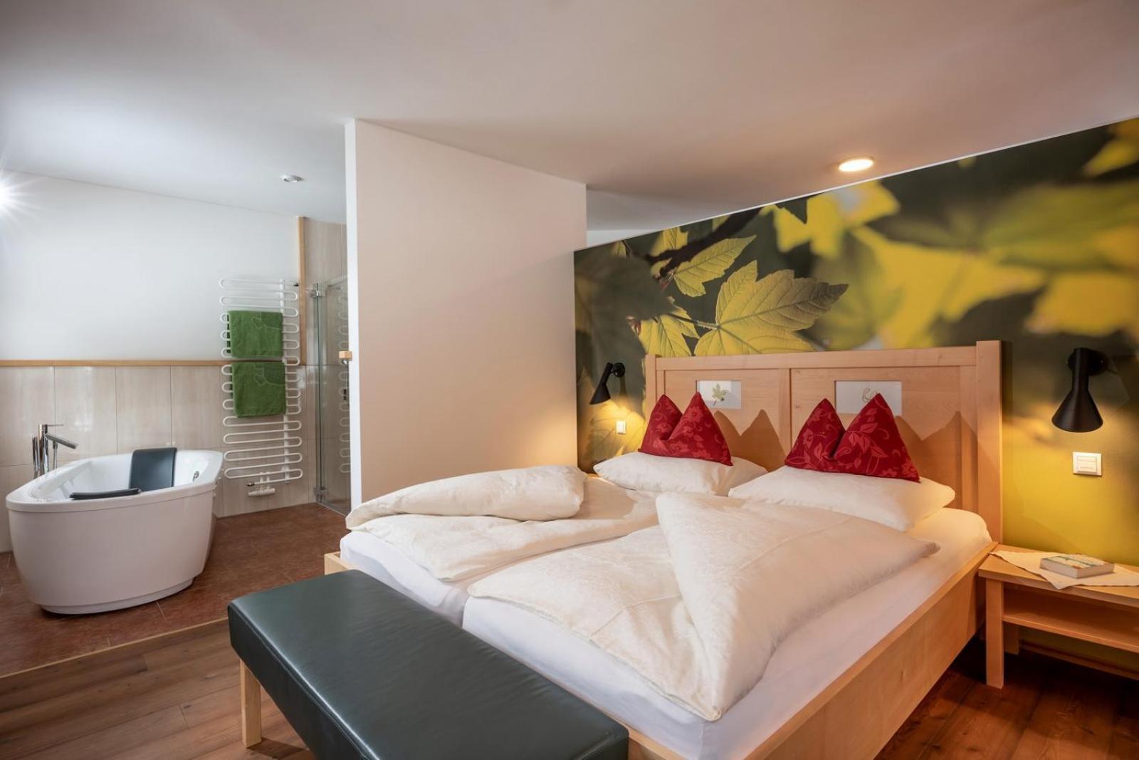 Natur- & Wanderhotel Tuxertal Bagian luar foto
