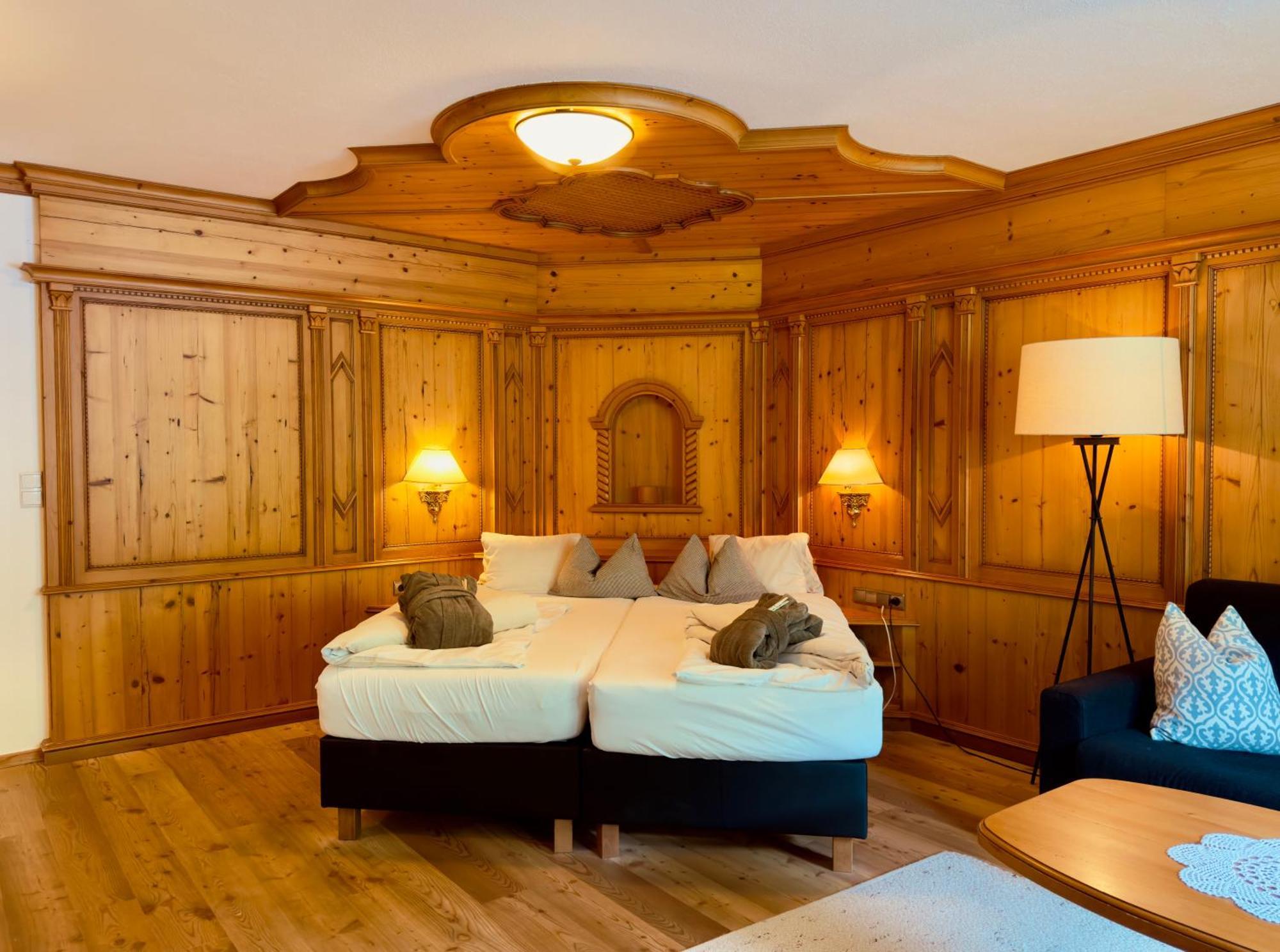 Natur- & Wanderhotel Tuxertal Bagian luar foto