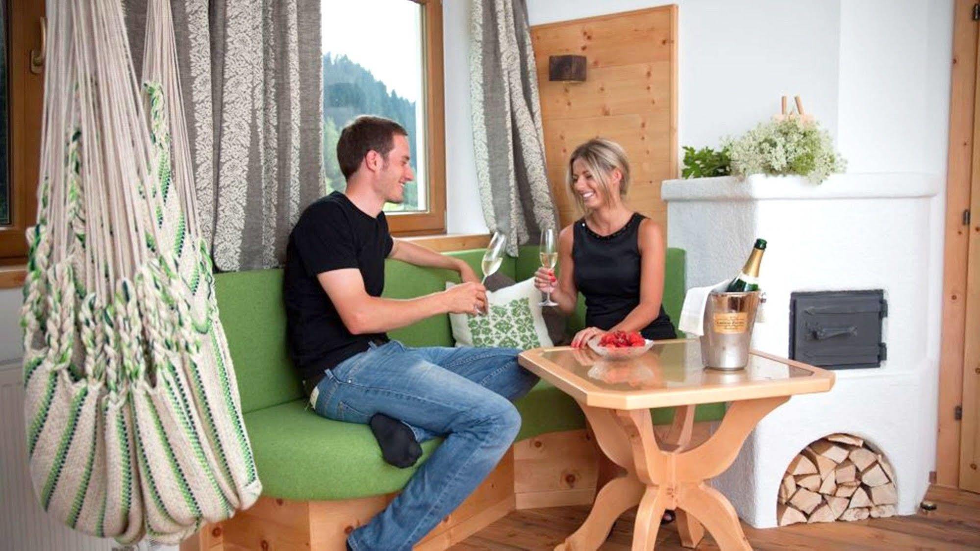 Natur- & Wanderhotel Tuxertal Bagian luar foto